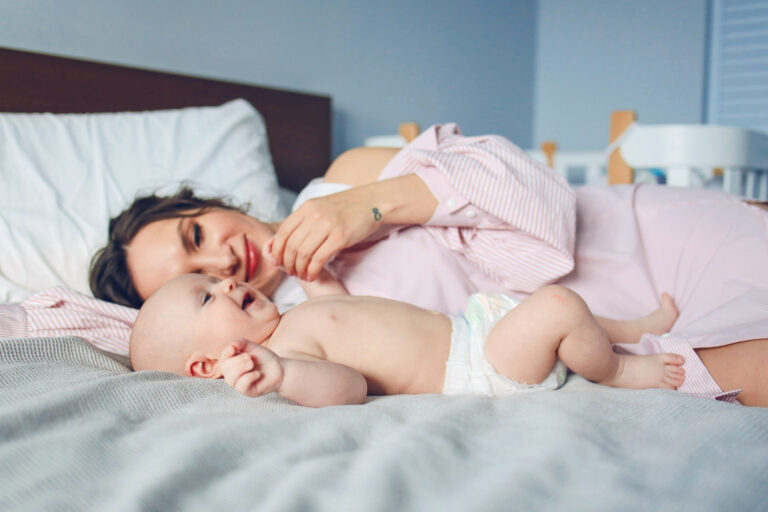 Najczęstsze dylematy rodziców w opiece nad noworodkiem i niemowlęciem